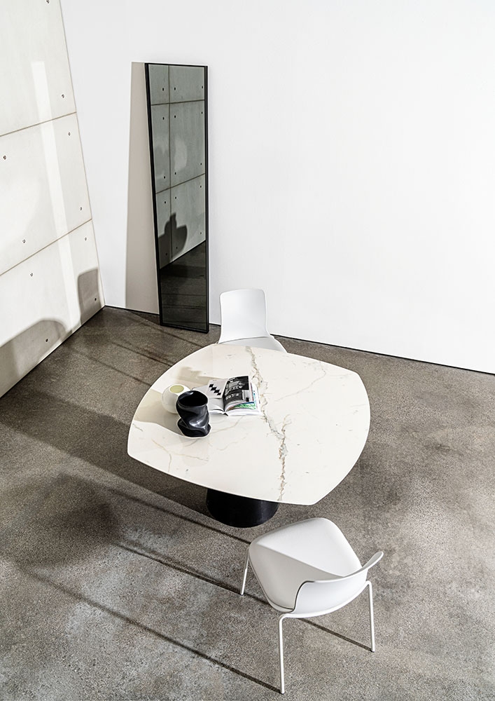 TOTEM EXTENSIBLE gallery4